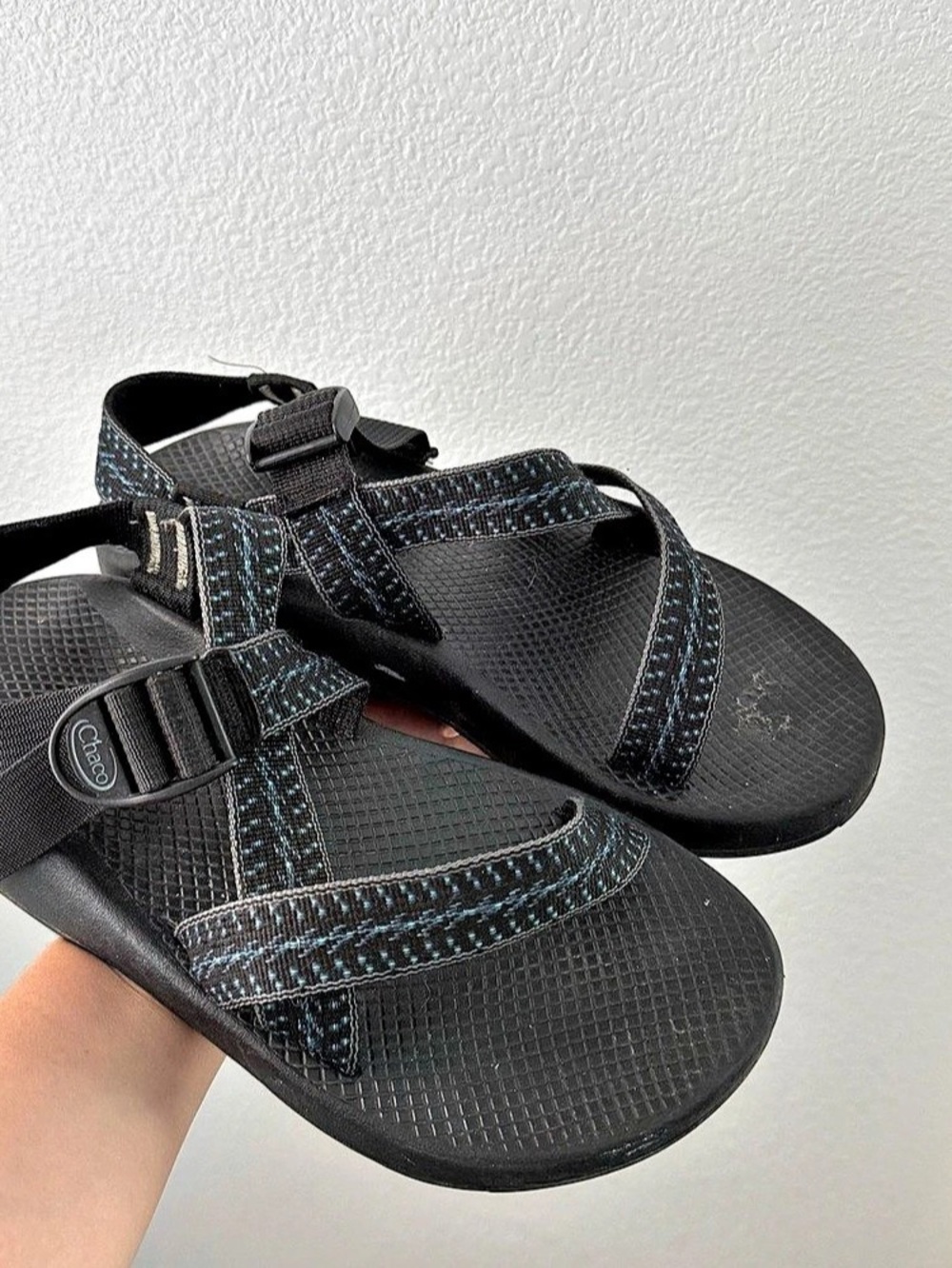 Chaco Blue Gray Black Sandals Mens 9